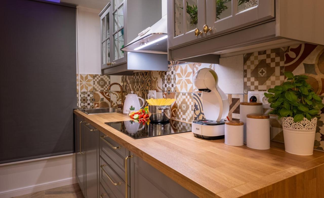 Villa Kasztelan Apartamenty 우스트르치키 돌네 외부 사진